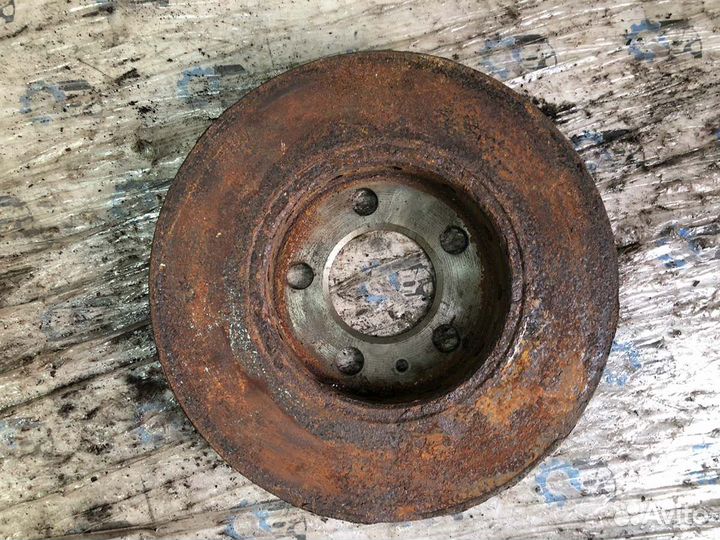 Диск тормозной Volkswagen Golf 4 AXP 2001