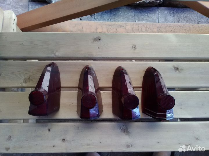 Стекла задних фонарей газ 21 Волга