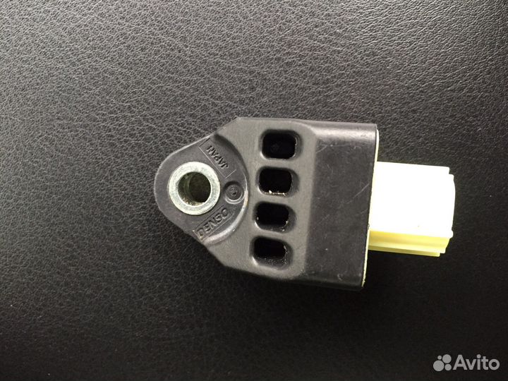 Датчик удара Toyota