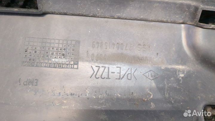 Решетка радиатора Renault Clio, 2001