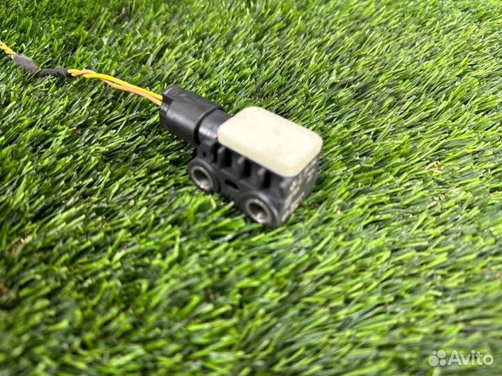 Датчик удара передний Bmw X5 E70 N52B30 2007