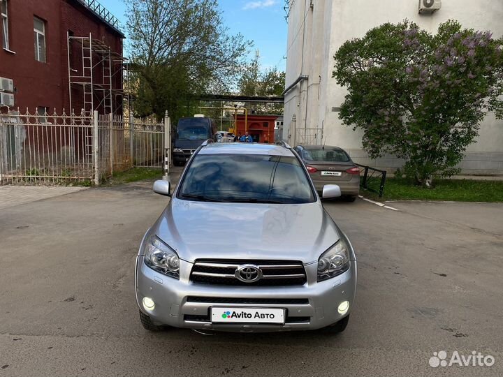 Toyota RAV4 2.4 AT, 2008, 180 200 км