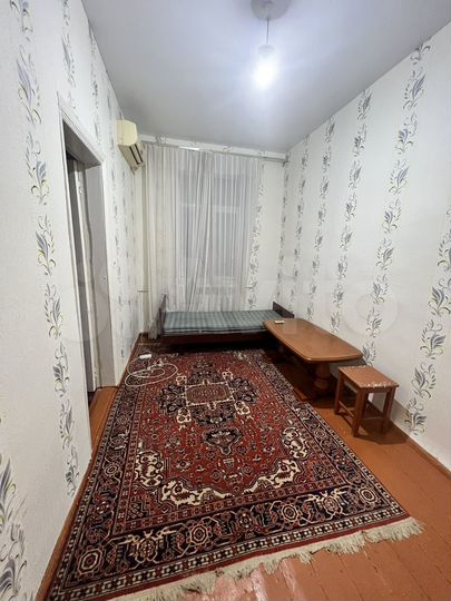 2-к. квартира, 30 м², 1/2 эт.