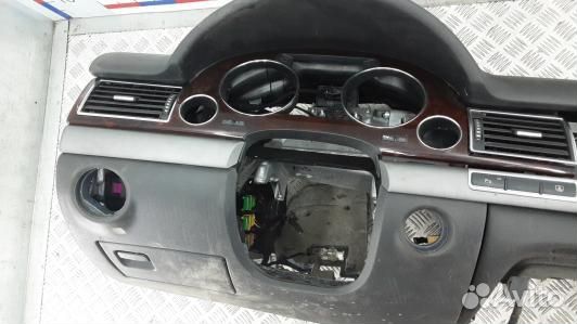 Панель приборов (торпедо) audi A8 D3 (GSE09IS01)
