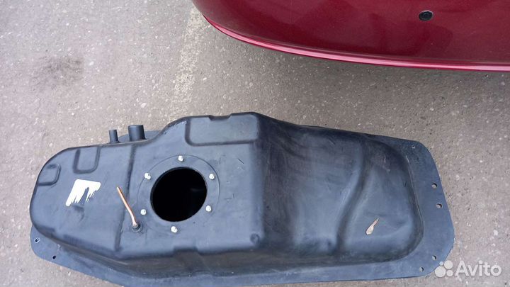 Бензобак Mitsubishi Pajero Sport 2