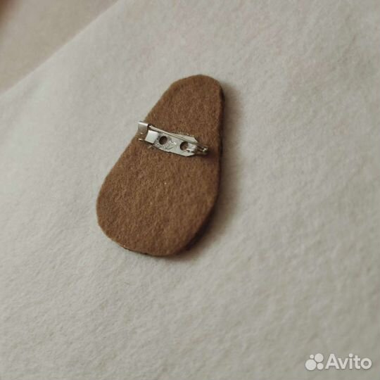Брошь 'Авокадо'