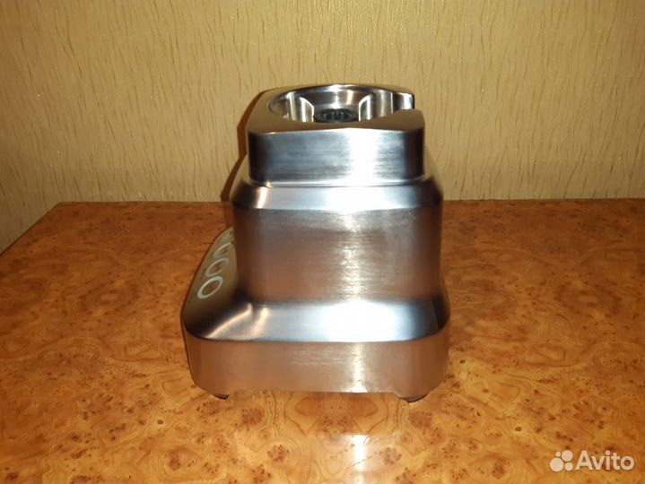 Блендер Bork B800