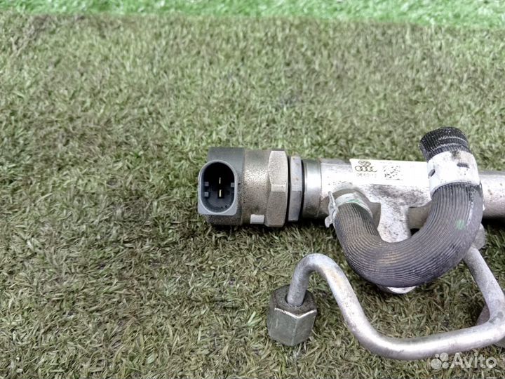 Топливная рампа Audi Q3 8U