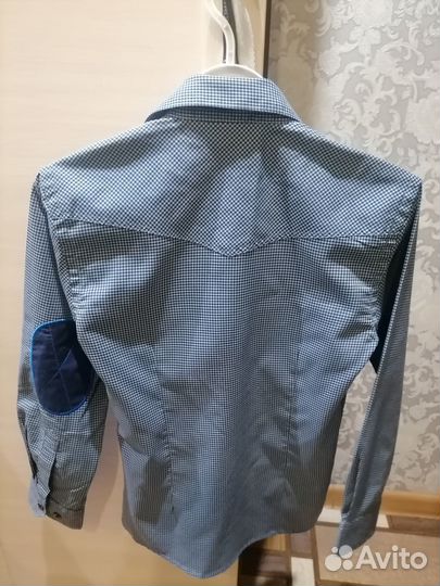 Рубашки на мальчика 128 -134 Белая, синяя, красная