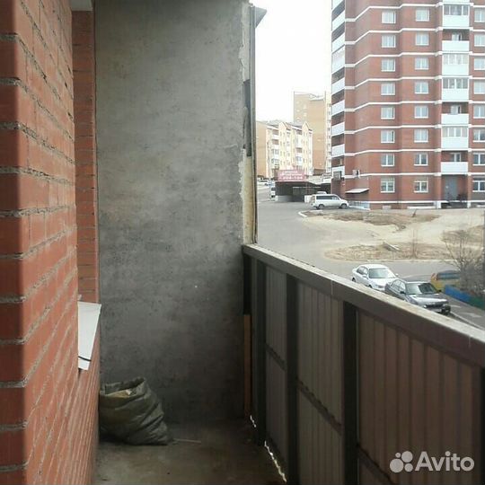 Остекление балконов в пятиэтажке. Окна пвх