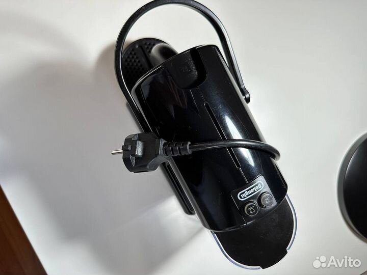 Капсульная кофемашина De'Longhi Nespresso Inissia