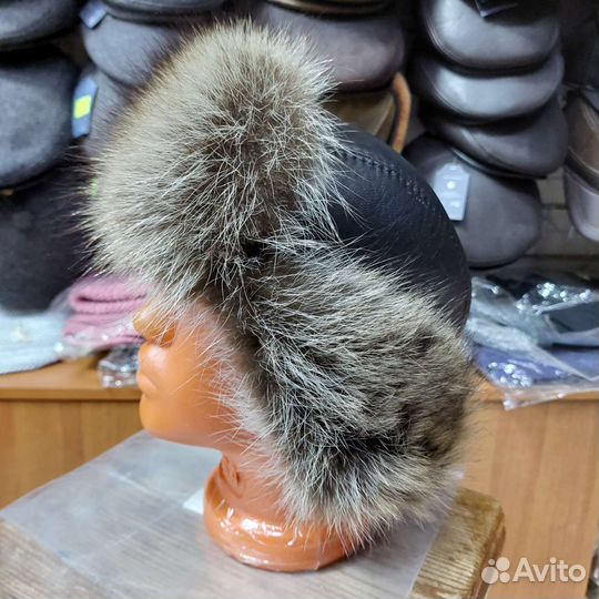 Мужская шапка из енота