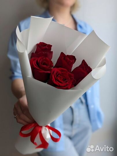 Букеты цветов с доставкой Тольятти