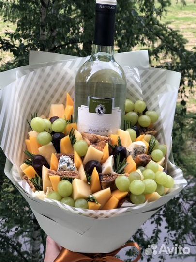 Наборы из орехов и сухофруктов супер подарок