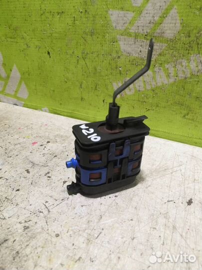 Моторчик заслонки отопителя Мерседес Бенз 210 Е