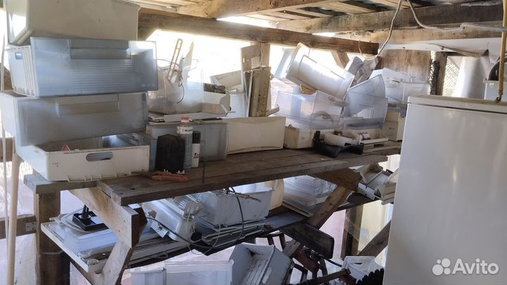 Холодильники в разбор