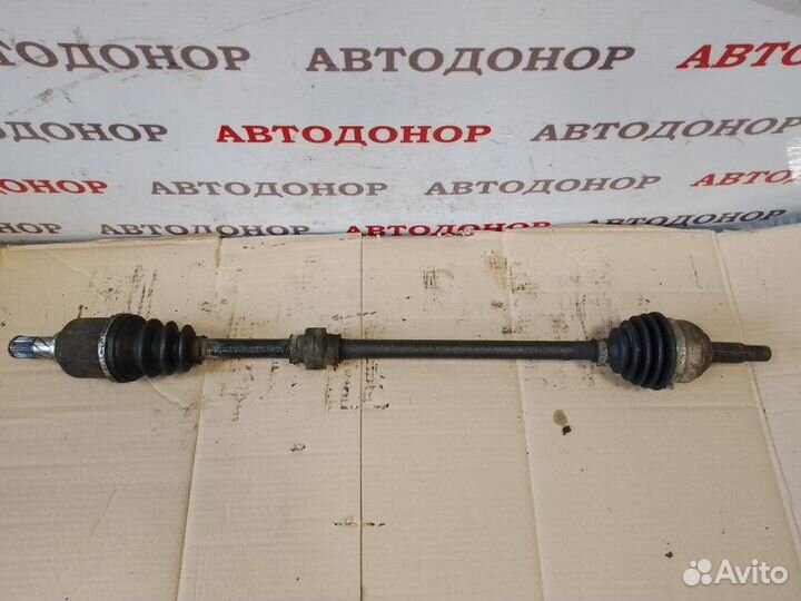 Полуось привод передний правый Nissan Micra K12