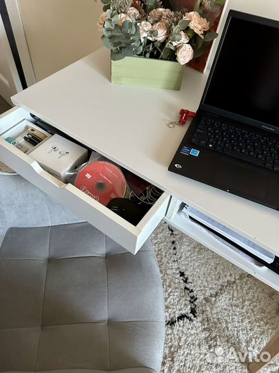 Компьютерный стол Юск