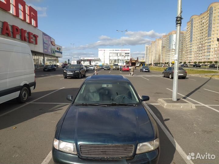 Audi A4 1.6 МТ, 1995, 320 000 км