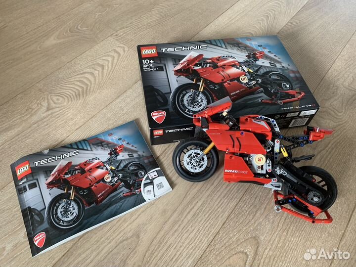 Lego Technic 42107
