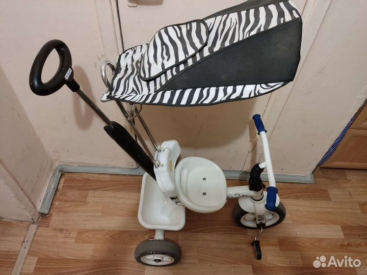 Детский трехколесный велосипед