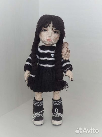 Кукла Уэнсдей Аддамс вязаная ручная работа