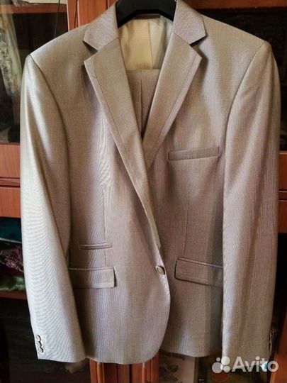 Новый костюм мужской