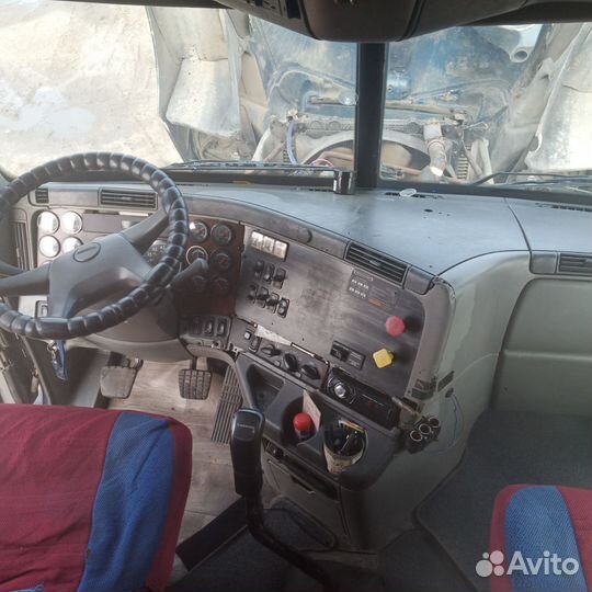 Freightliner Columbia, 2003