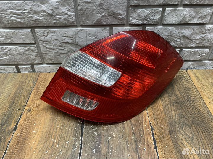 Skoda Fabia Фонарь задний правый