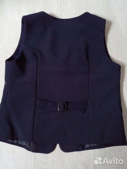 Жилетка для девочки новая