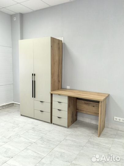 Стол письменный