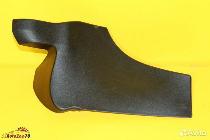 Накладка двери багажника правая Jaguar F-Pace X761
