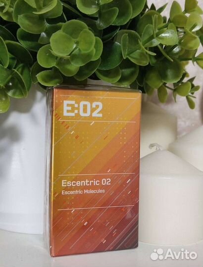 Escentric molecules 02