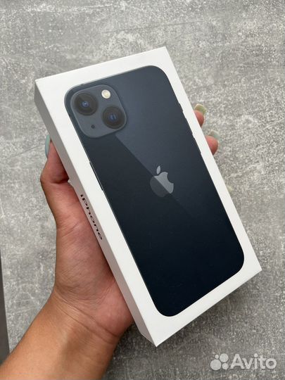 iPhone 13