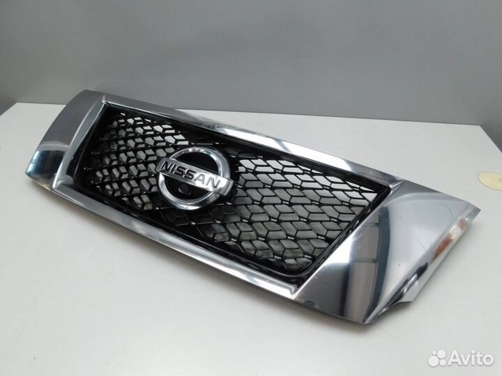 Решетка радиатора Nissan Pathfinder (R52) (70666)