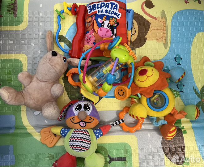 Игрушки развивающие, подвески в коляску пакетом
