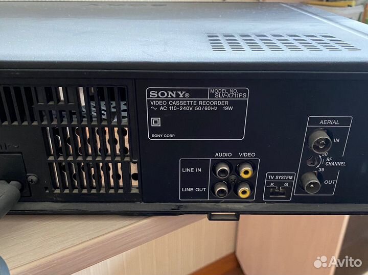 Видеомагнитофон sony