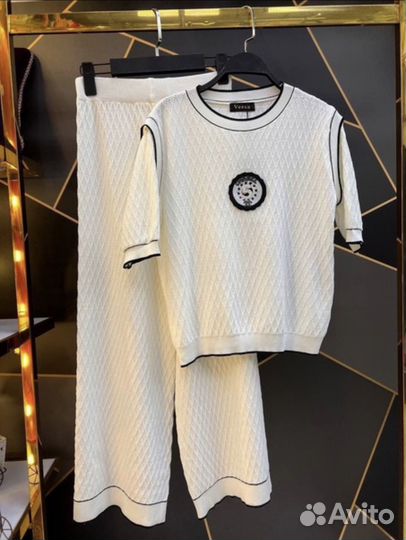 Костюм шанелька новый