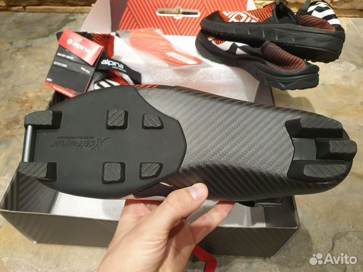 Лыжные ботинки Alpina Elite 3.0 Skate