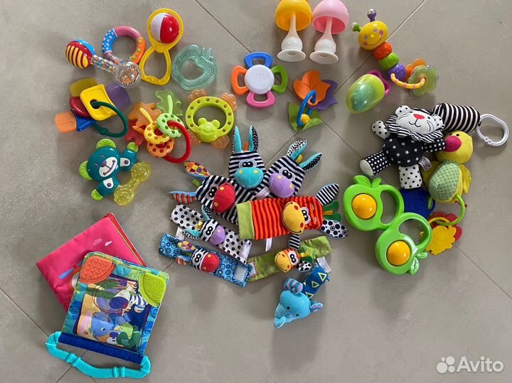 Пакет игрушек для малышей 0+