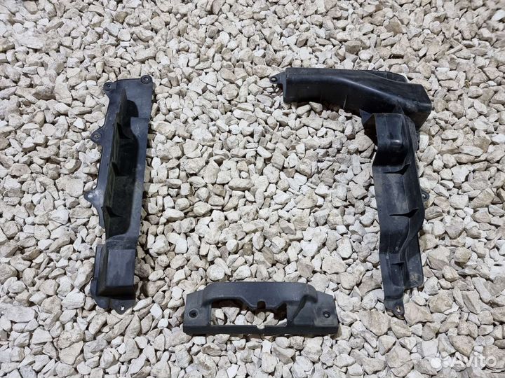 Дефлектор радиатора Спортейдж 2