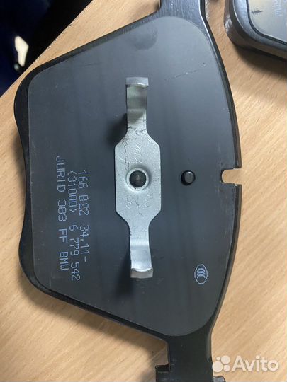 Комплект передних колодок BMW (F15, F16, E71)