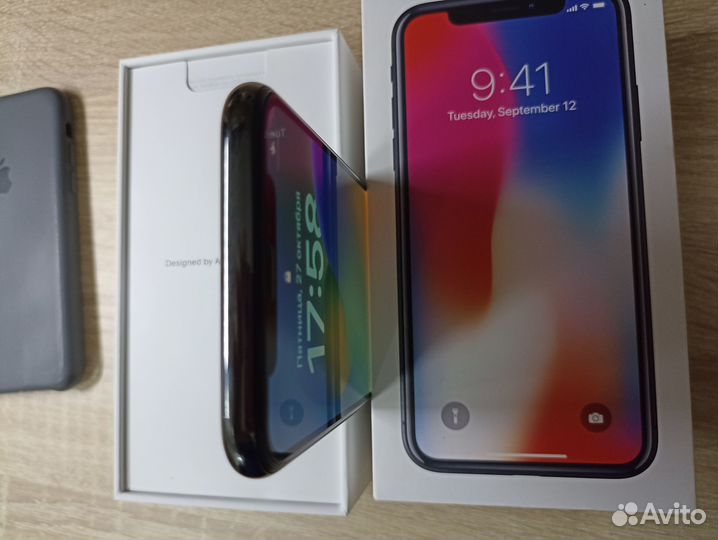iPhone X, 256 ГБ