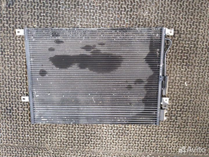 Радиатор кондиционера Jeep Commander, 2006