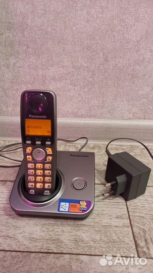 Телефон Panasonic проводной