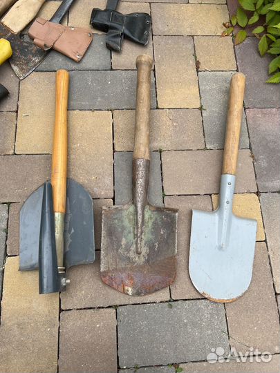 Саперная лопатка, топор