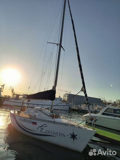 Парусно-моторная яхта 26 футов