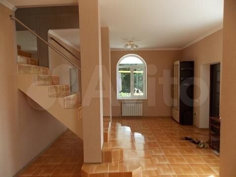 Коттедж 800 м² на участке 19 сот.