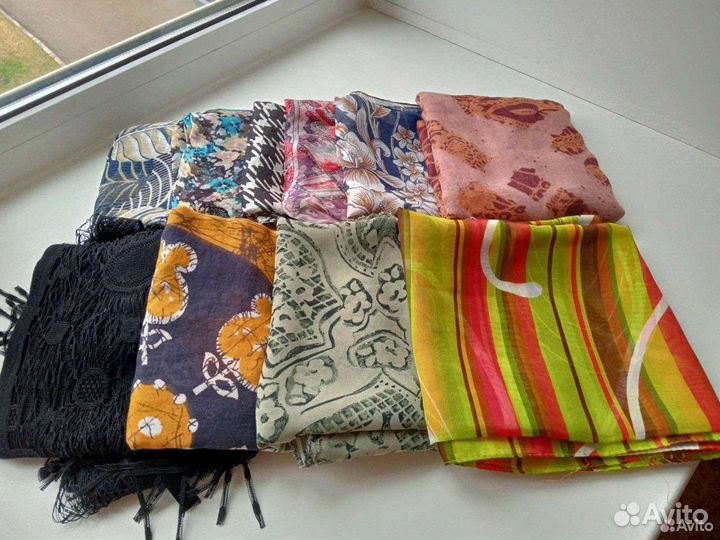 Набор платков, шарфов разных расцветок 10 шт