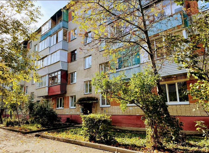 2-к. квартира, 47 м², 3/5 эт.